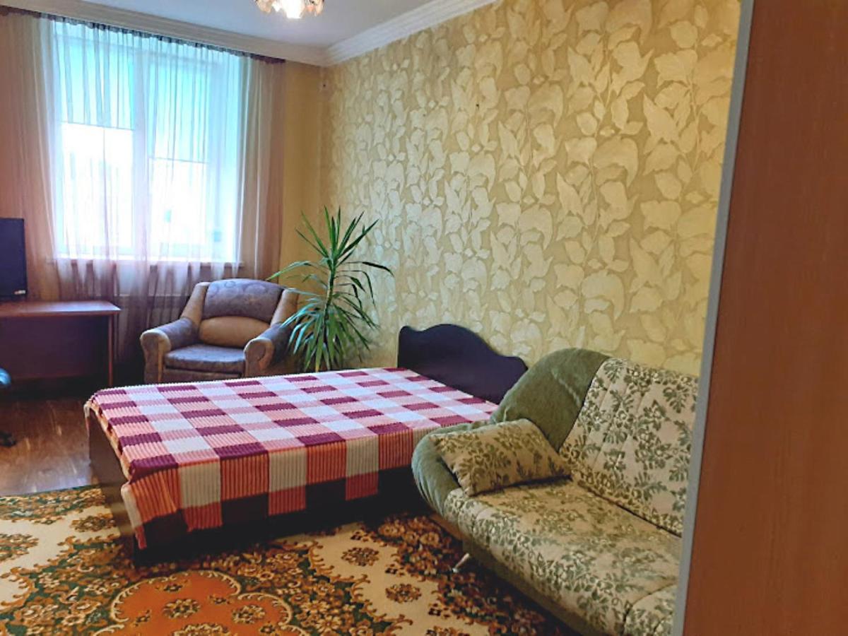 Apartments 50 Let Oktyabrya Dobry Dom174 Satka Εξωτερικό φωτογραφία